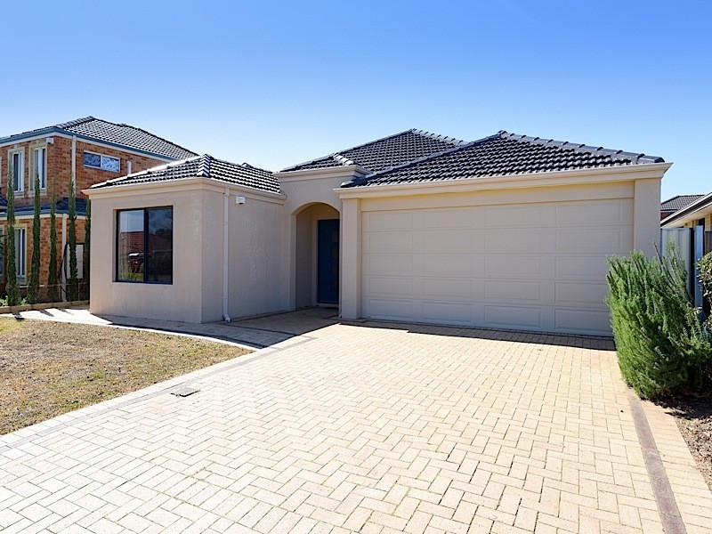 70 Goodwood Way, Canning Vale WA 6155