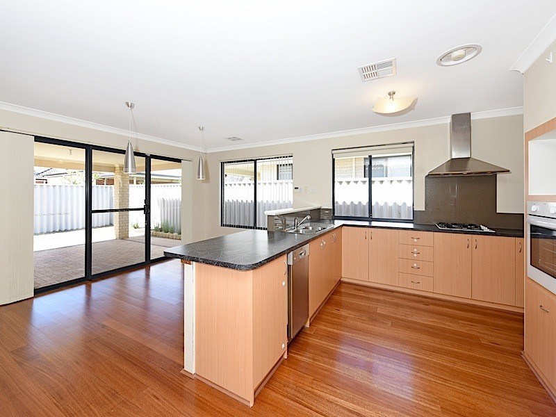 70 Goodwood Way, Canning Vale WA 6155