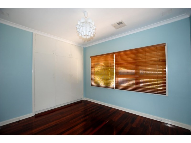 124 Cordelia Avenue, Coolbellup WA 6163