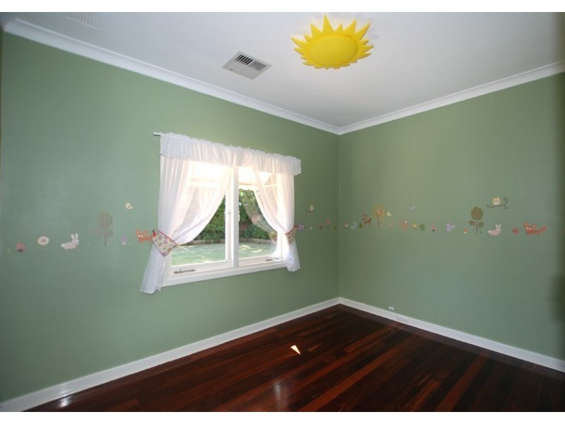 124 Cordelia Avenue, Coolbellup WA 6163