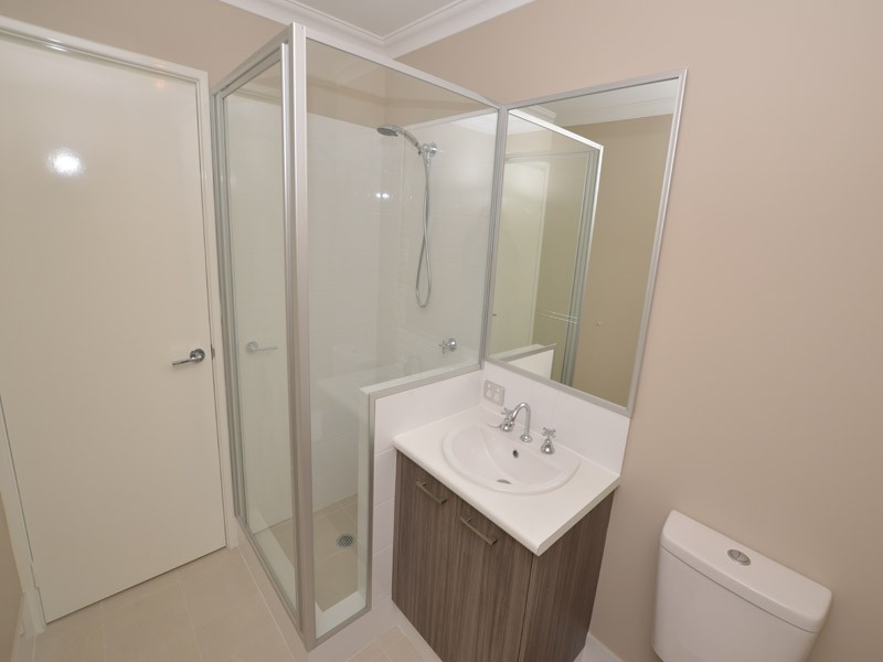 1/32 Gicha Close, Munster WA 6166