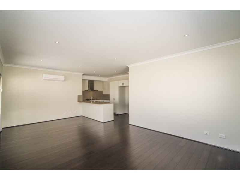 130A Shreeve Road, Canning Vale WA 6155