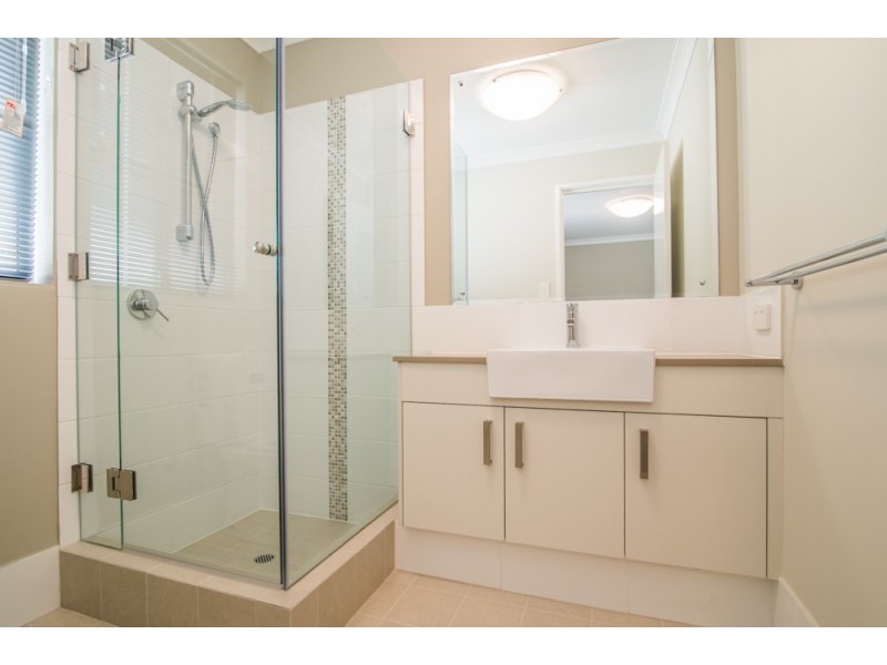 130A Shreeve Road, Canning Vale WA 6155