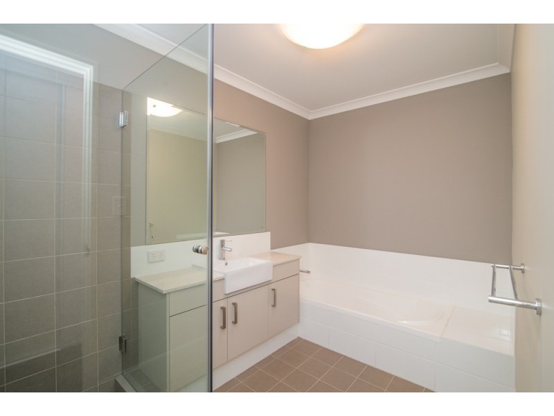 130A Shreeve Road, Canning Vale WA 6155