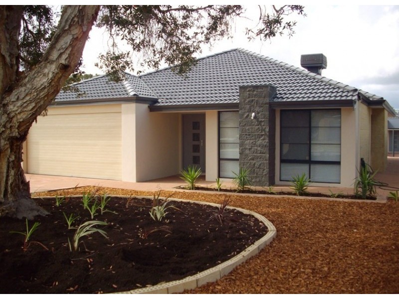 2 Tavistock Crescent, Lynwood WA 6147