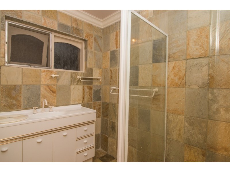 114 Salter Road, Mount Nasura WA 6112