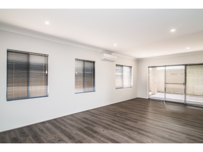 14 Stainsby Turn, Canning Vale WA 6155