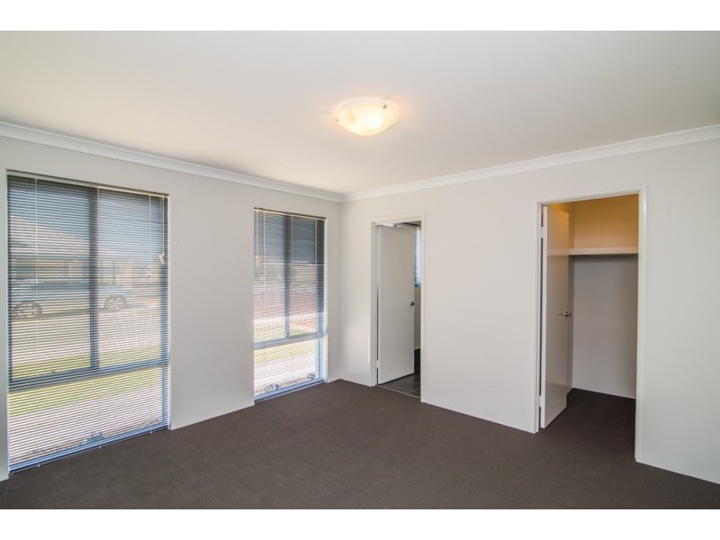 14 Stainsby Turn, Canning Vale WA 6155