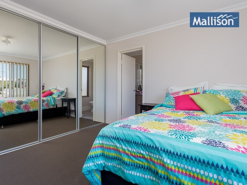 18 Bluebush Avenue, Beeliar WA 6164