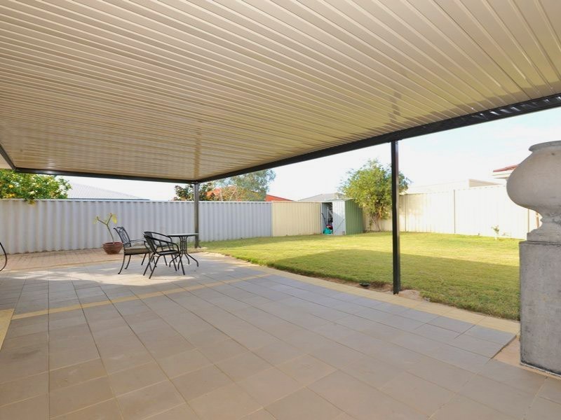 4 Saury Court, Warnbro WA 6169
