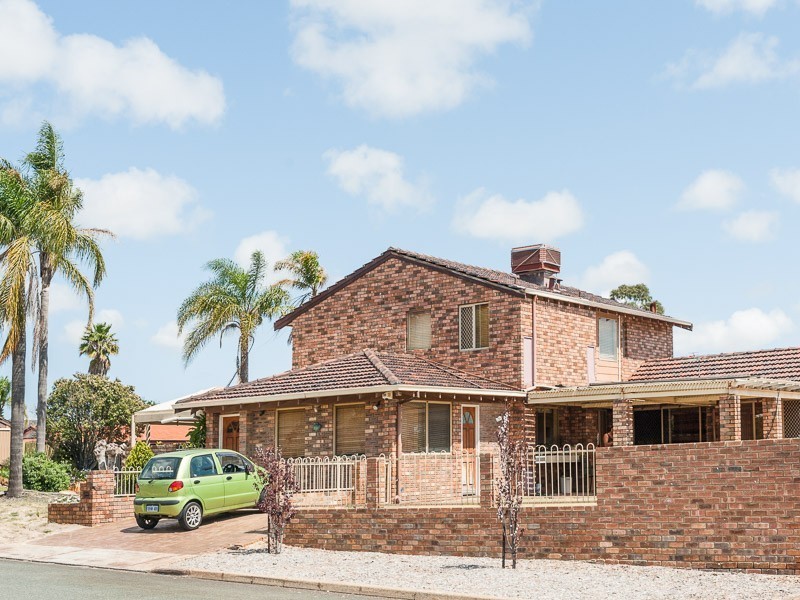 5 Matthew Avenue, Leeming WA 6149