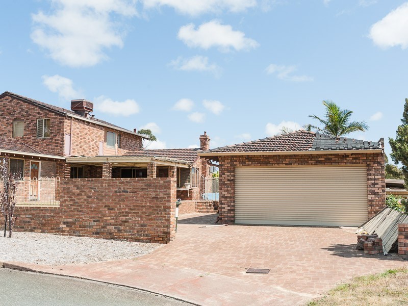 5 Matthew Avenue, Leeming WA 6149