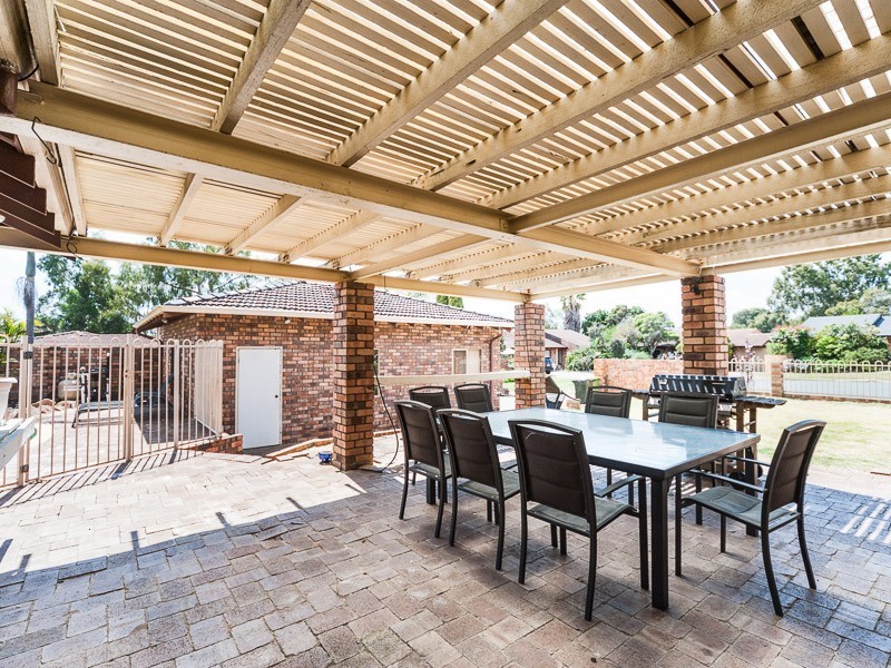 5 Matthew Avenue, Leeming WA 6149