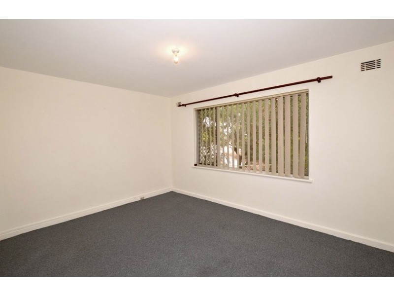 2/5 Fourth Road, Armadale WA 6112