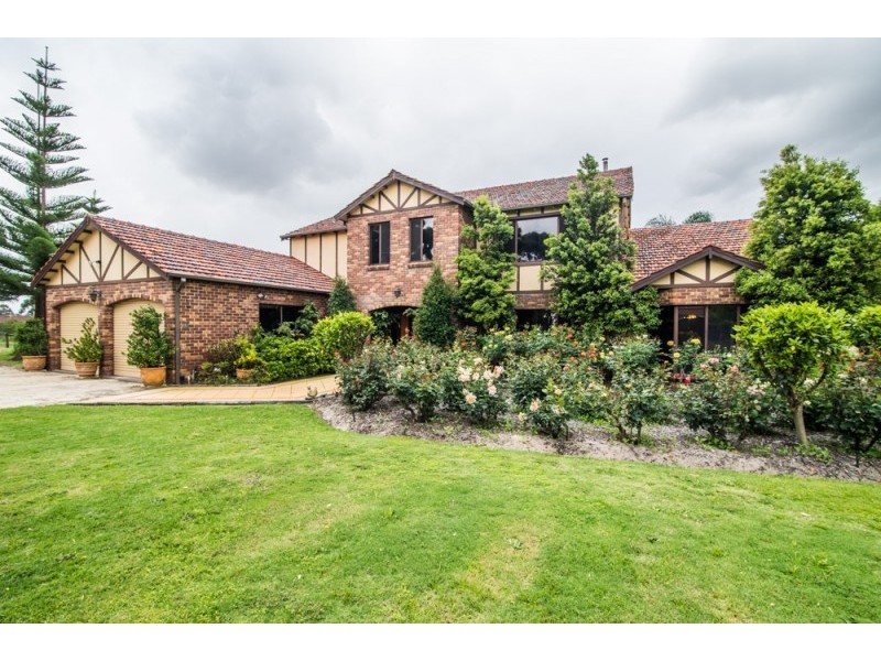 981 Anketell Road, Oakford WA 6121