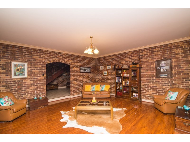 981 Anketell Road, Oakford WA 6121