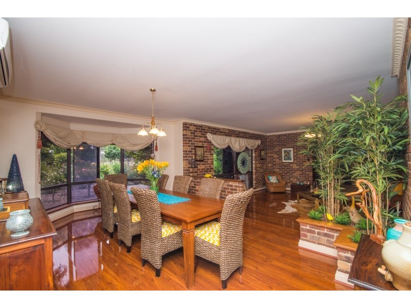 981 Anketell Road, Oakford WA 6121