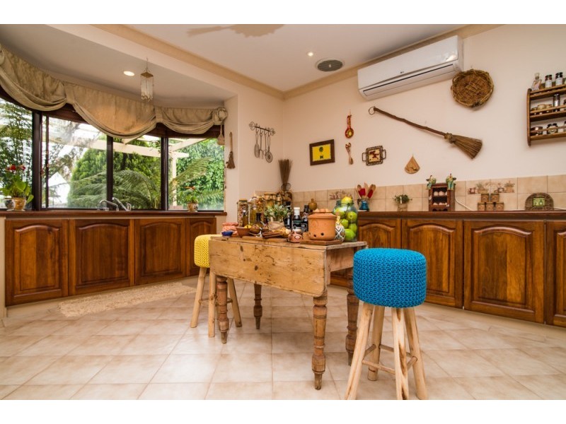 981 Anketell Road, Oakford WA 6121