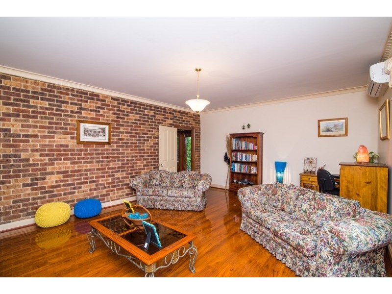 981 Anketell Road, Oakford WA 6121