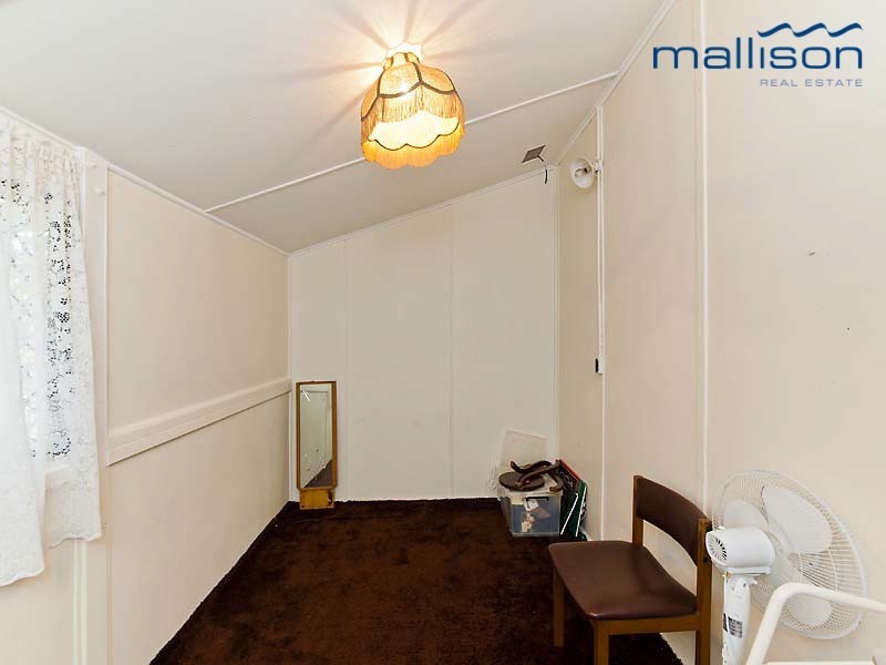 48 Nicholas Crescent, Hilton WA 6163