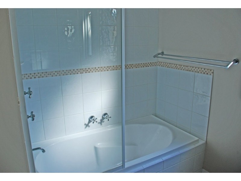 1/5 Ibera Way, Success WA 6164