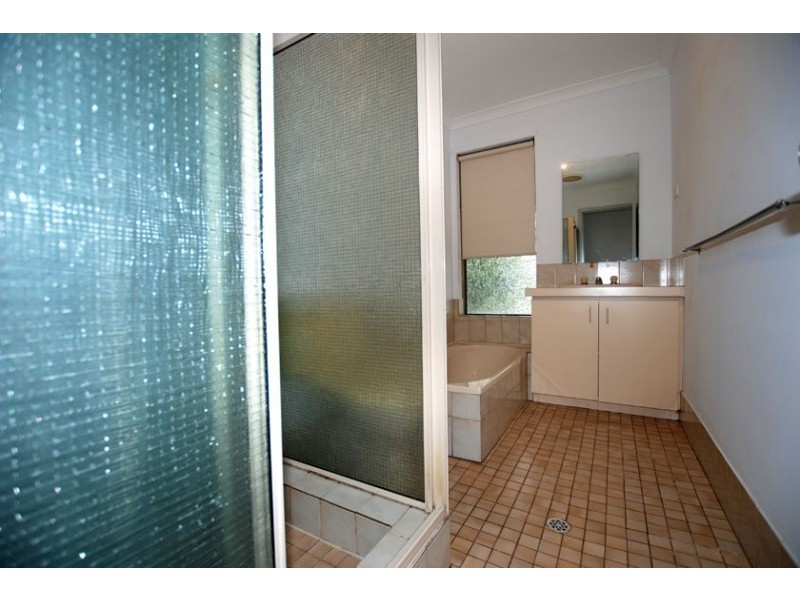 2/344 Warton Road, Southern River WA 6110