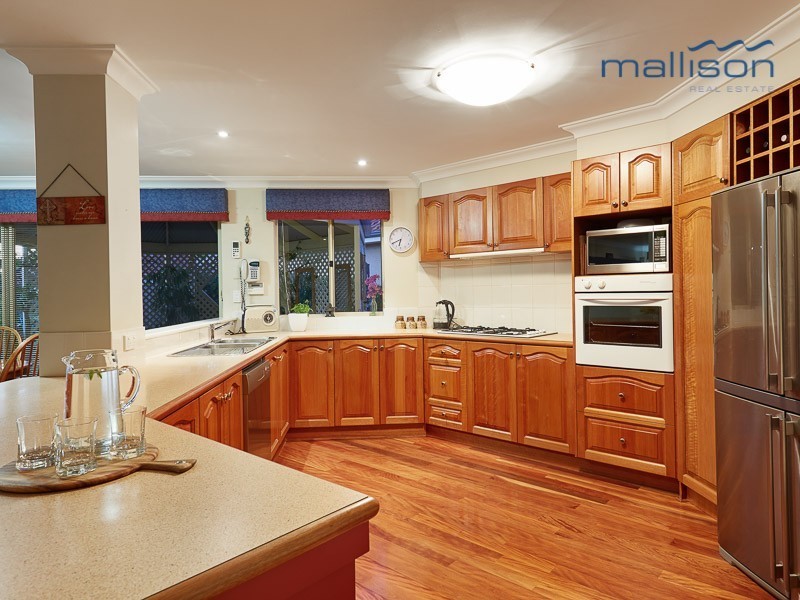 13 Cheshunt Gardens, North Lake WA 6163