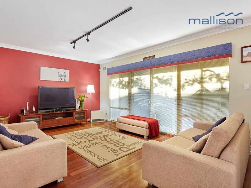 13 Cheshunt Gardens, North Lake WA 6163