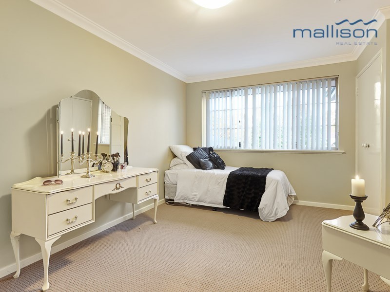 13 Cheshunt Gardens, North Lake WA 6163