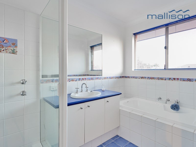 13 Cheshunt Gardens, North Lake WA 6163