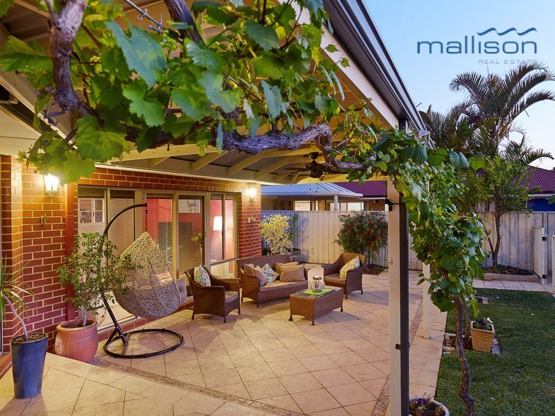 13 Cheshunt Gardens, North Lake WA 6163