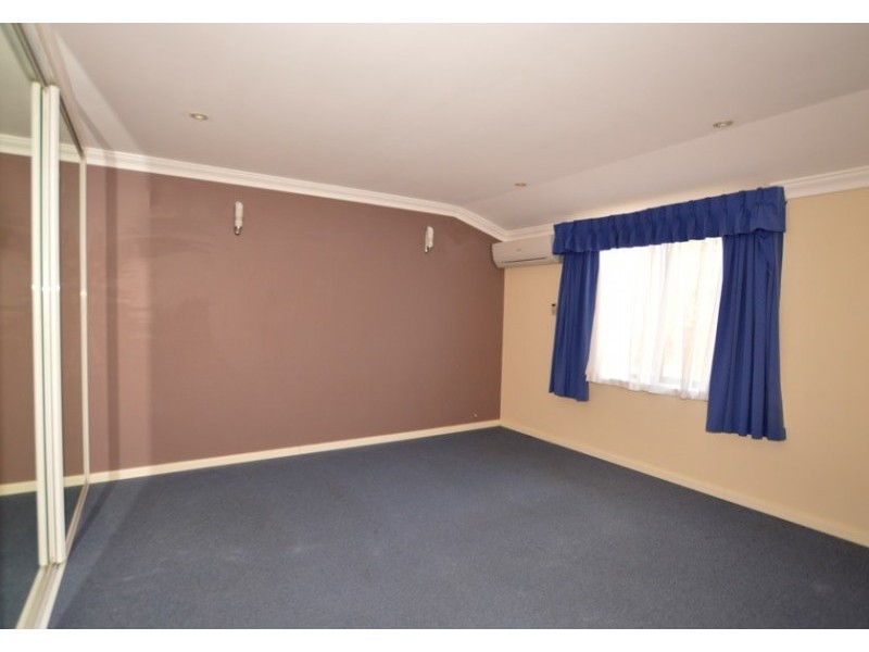 16 Gribble Road, Bull Creek WA 6149