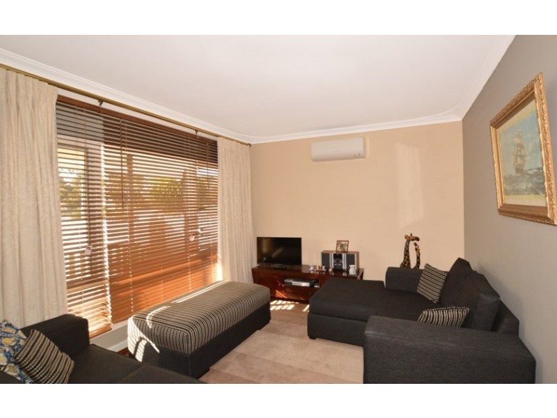 110 Streich Avenue, Kelmscott WA 6111