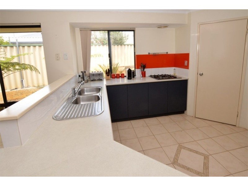 32 Moombaki Way, Bertram WA 6167