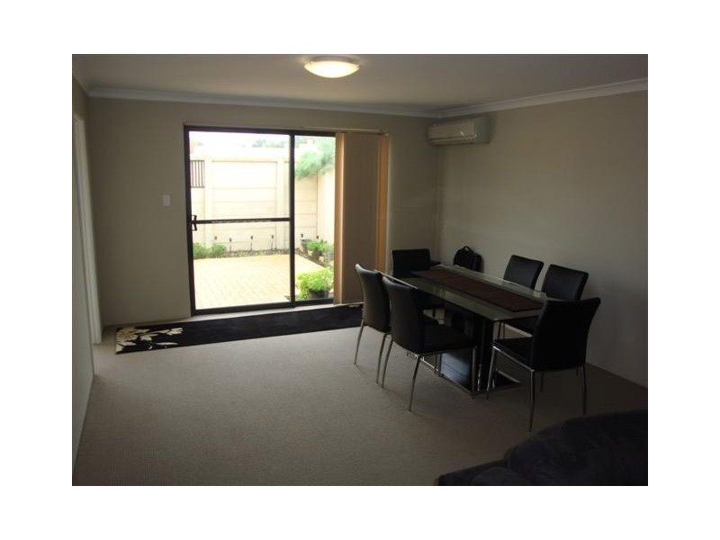 12/11 Choseley Place, Langford WA 6147