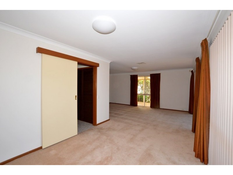 12 McCombe Avenue, Samson WA 6163