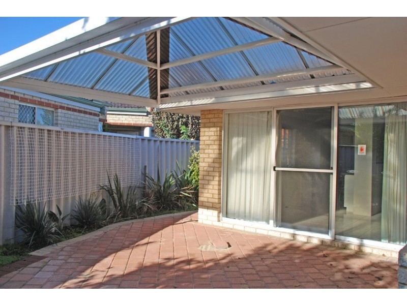 7 Westland Place, Waterford WA 6152