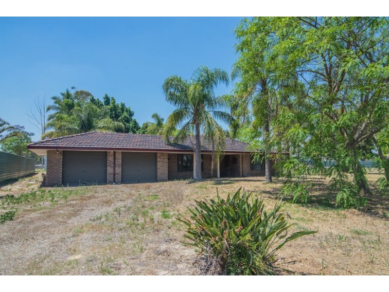 44 Tuart Road, Oakford WA 6121