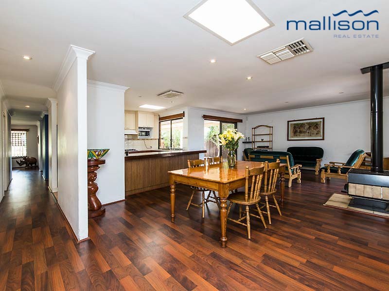 3 McGuiness Drive, Leeming WA 6149