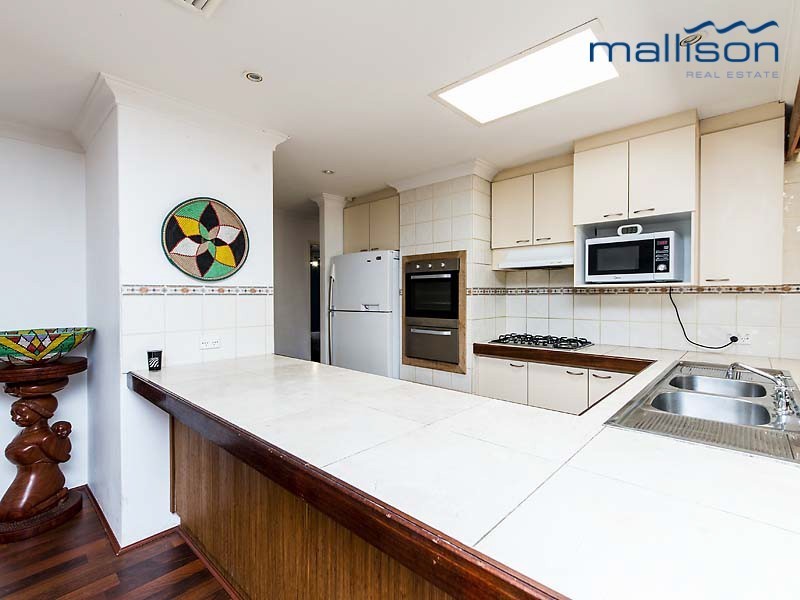 3 McGuiness Drive, Leeming WA 6149