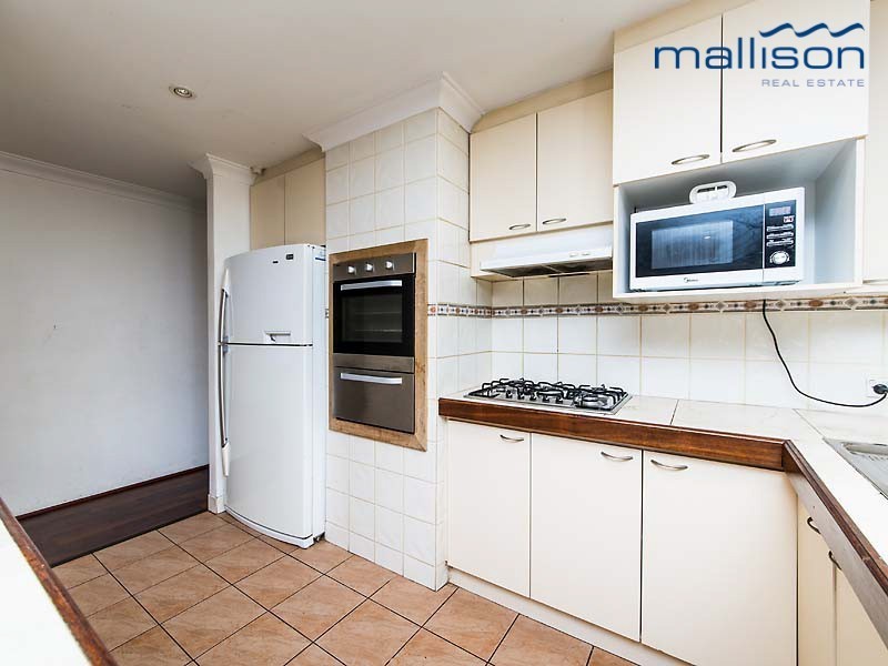3 McGuiness Drive, Leeming WA 6149