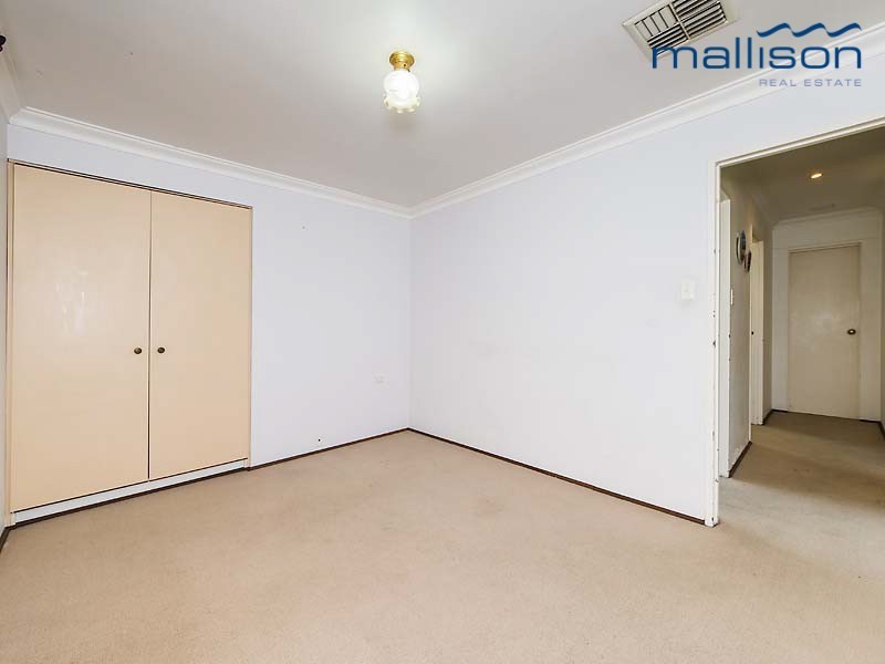 3 McGuiness Drive, Leeming WA 6149