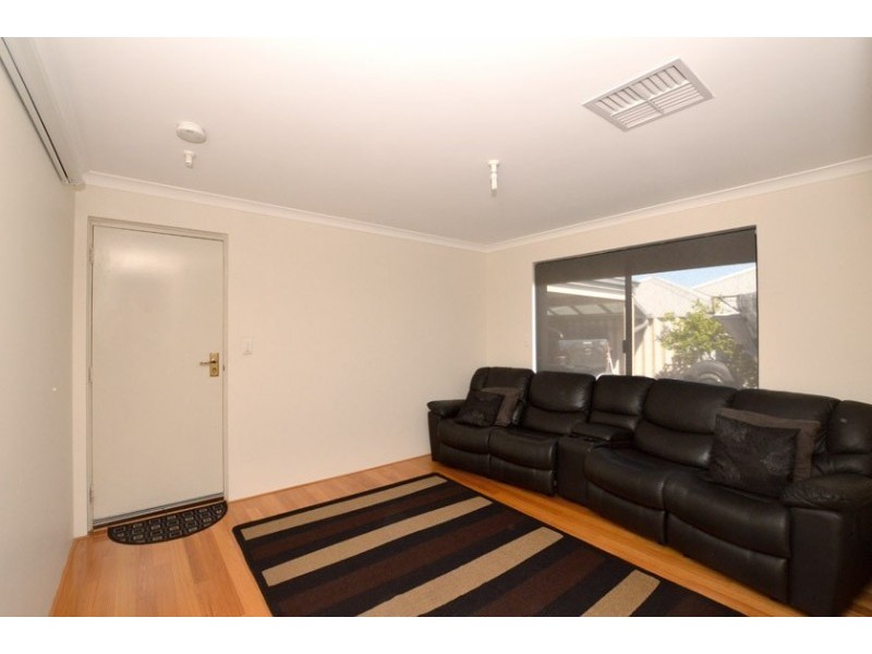 7 Stokesay Street, Orelia WA 6167