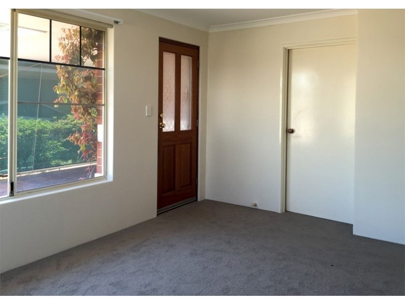 2/2 Hobley Street, Mandurah WA 6210