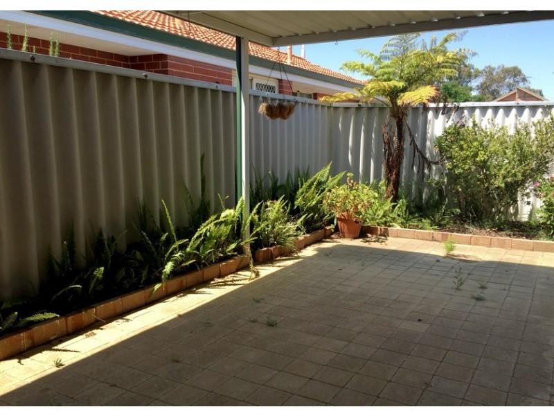 2/2 Hobley Street, Mandurah WA 6210