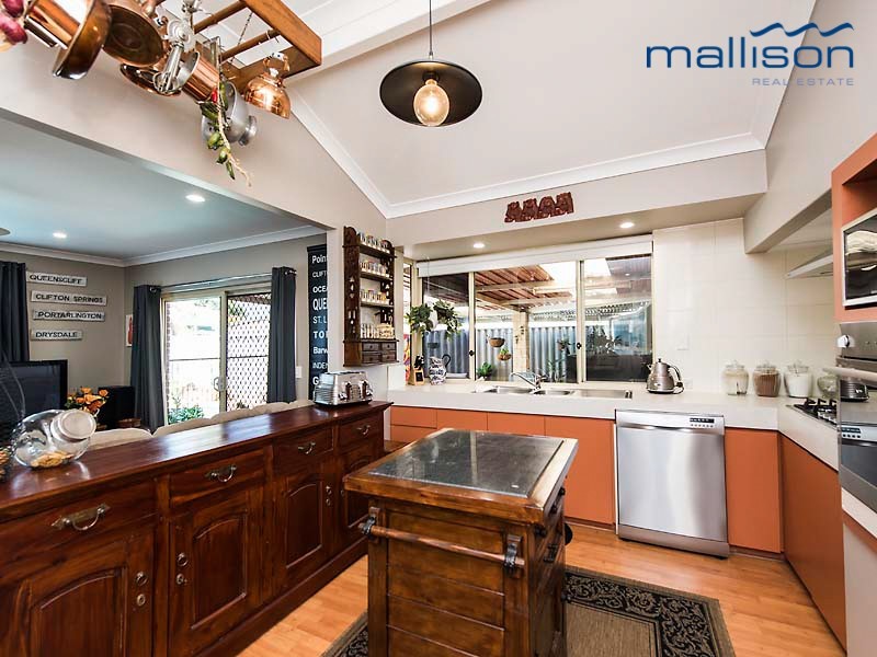 12 Oceanic Court, Port Kennedy WA 6172