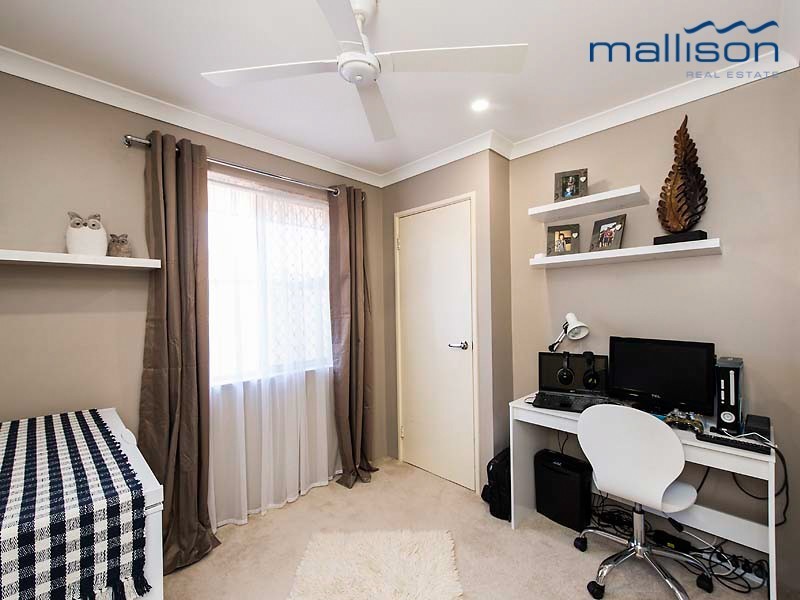 12 Oceanic Court, Port Kennedy WA 6172