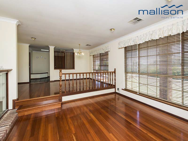 15 Haywood Trail, Leeming WA 6149