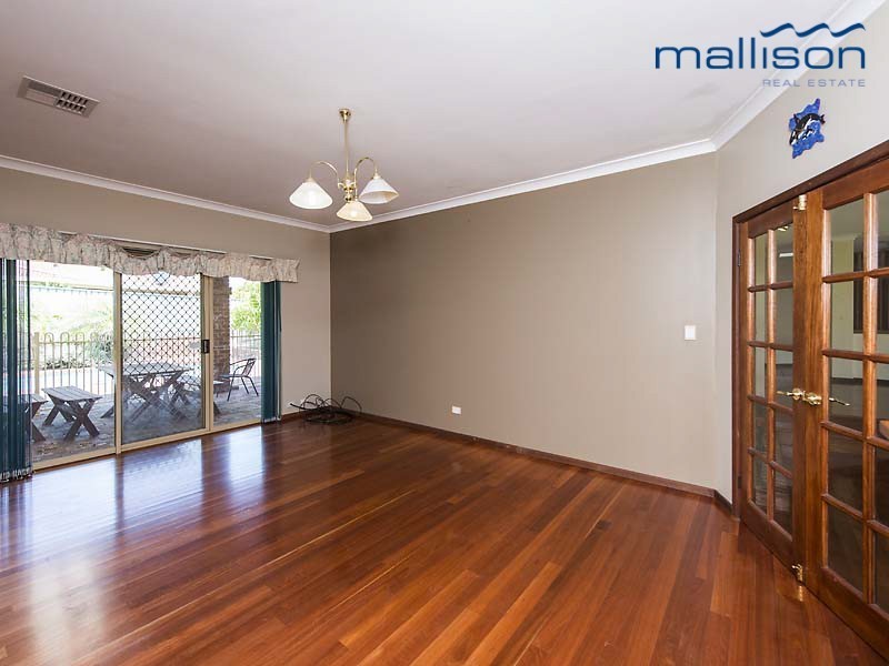 15 Haywood Trail, Leeming WA 6149