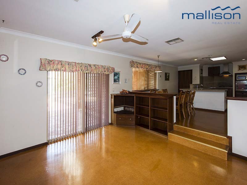 15 Haywood Trail, Leeming WA 6149